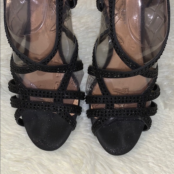 Gianni Bini shaynah heels 👠 - Picture 3 of 6